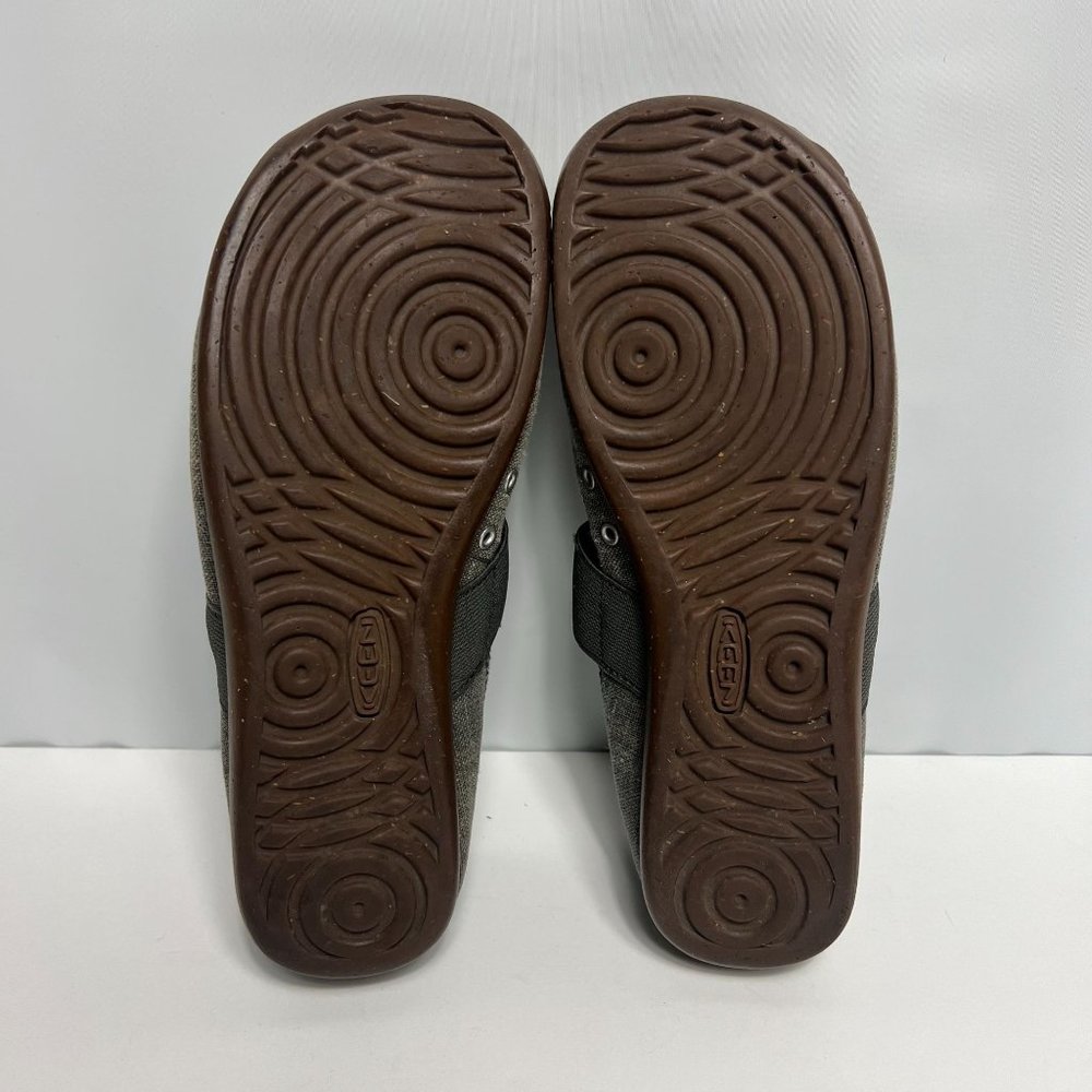 Keen Womens Size 7.5 Gray Canvas Slip On Mary Jane Flats Elastic Stretch Strap - Picture 4 of 6